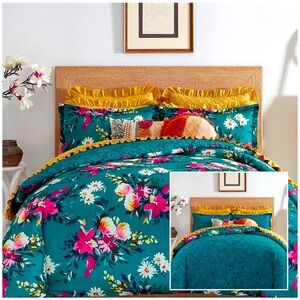 STUDIO-D MOXIE REVERSIBLE COMFORTER